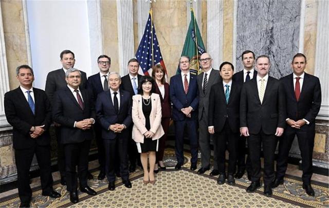 博鱼体育app下载-全面反华？特朗普报复开始，27国联手，逐一淘汰中国制造