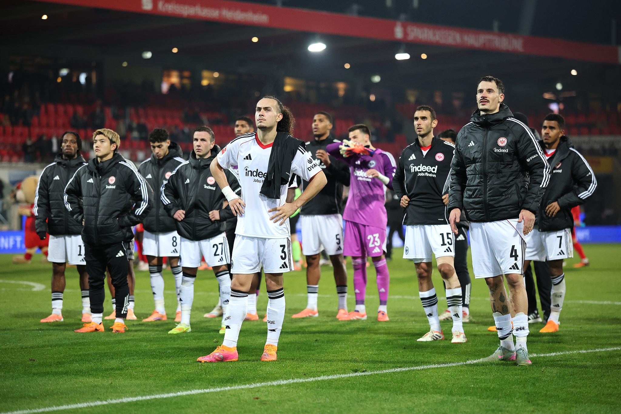 博鱼体育官方网站-只是为了金菠萝吗？法兰克福“每根头发都竖了起来”